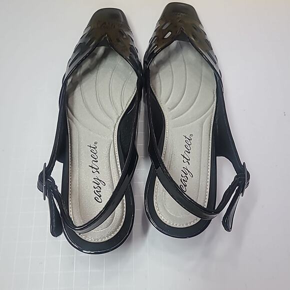 Easy Street Black Patent Slingback Pumps – Kitten/Block Heel – Women’s Sz 7 - Picture 9 of 10